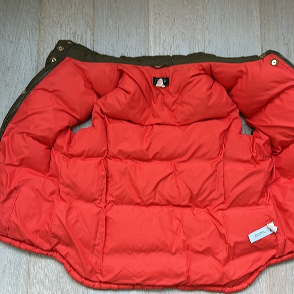 J Crew puffy vest! - Picture 3 of 5